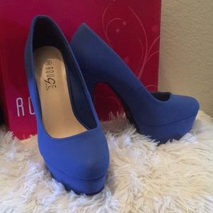Blue platform heels